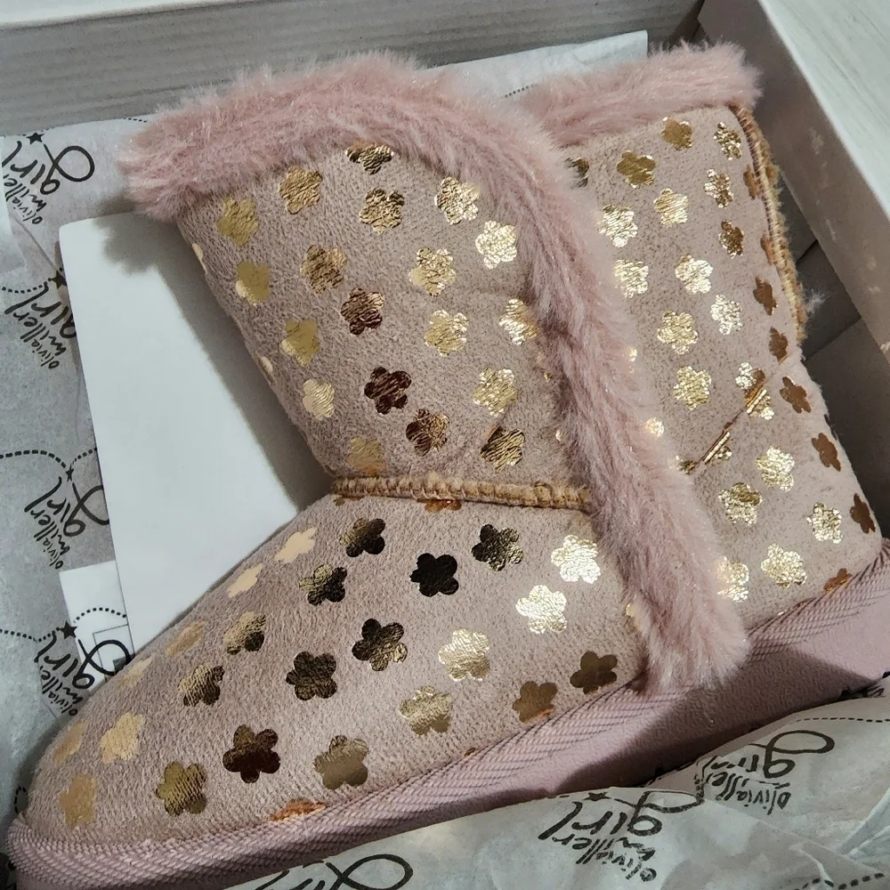 Olivia Miller Girls Pink Flower Slipper Boots NWT Size 3 Size 4